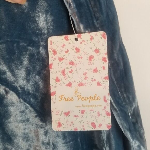 NWT FREE PEOPLE BEAUTIFUL VELOUR AND LACE SKIRT. SIZE 10. - Picture 5 of 15